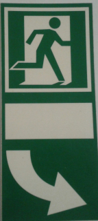 Tabulka -  pod kliku dveří tlačit v pravo